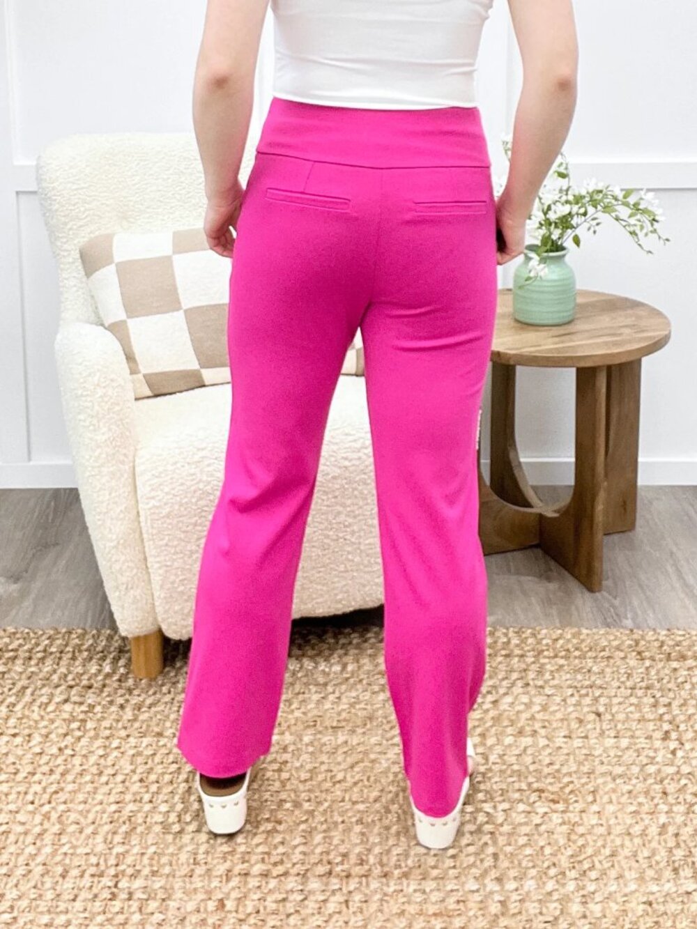 DEAR SCARLETT Women's Solid Straight Leg Magic Pants - Picture 3 of 11